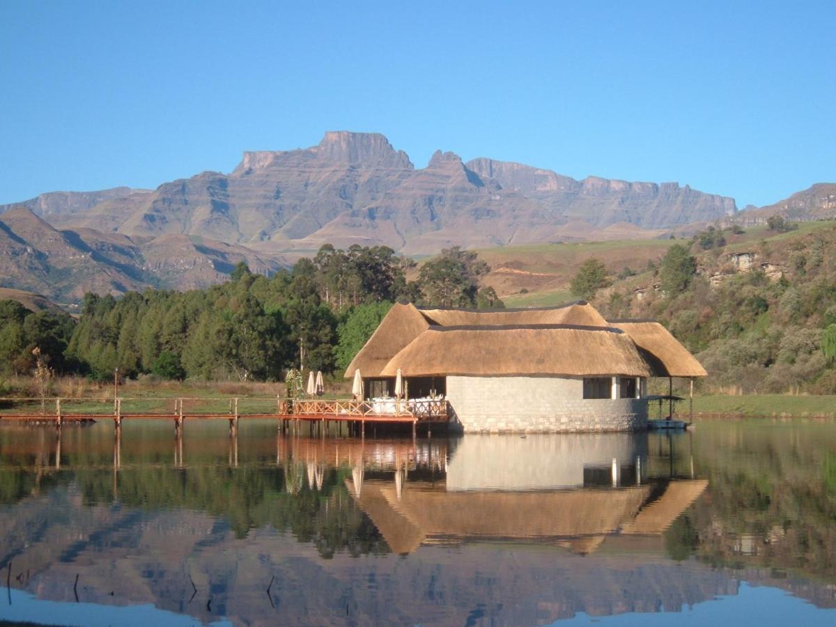 Dragon Peaks Mountain Resort Champagne Valley Εξωτερικό φωτογραφία