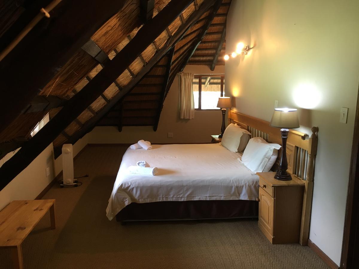 Dragon Peaks Mountain Resort Champagne Valley Εξωτερικό φωτογραφία