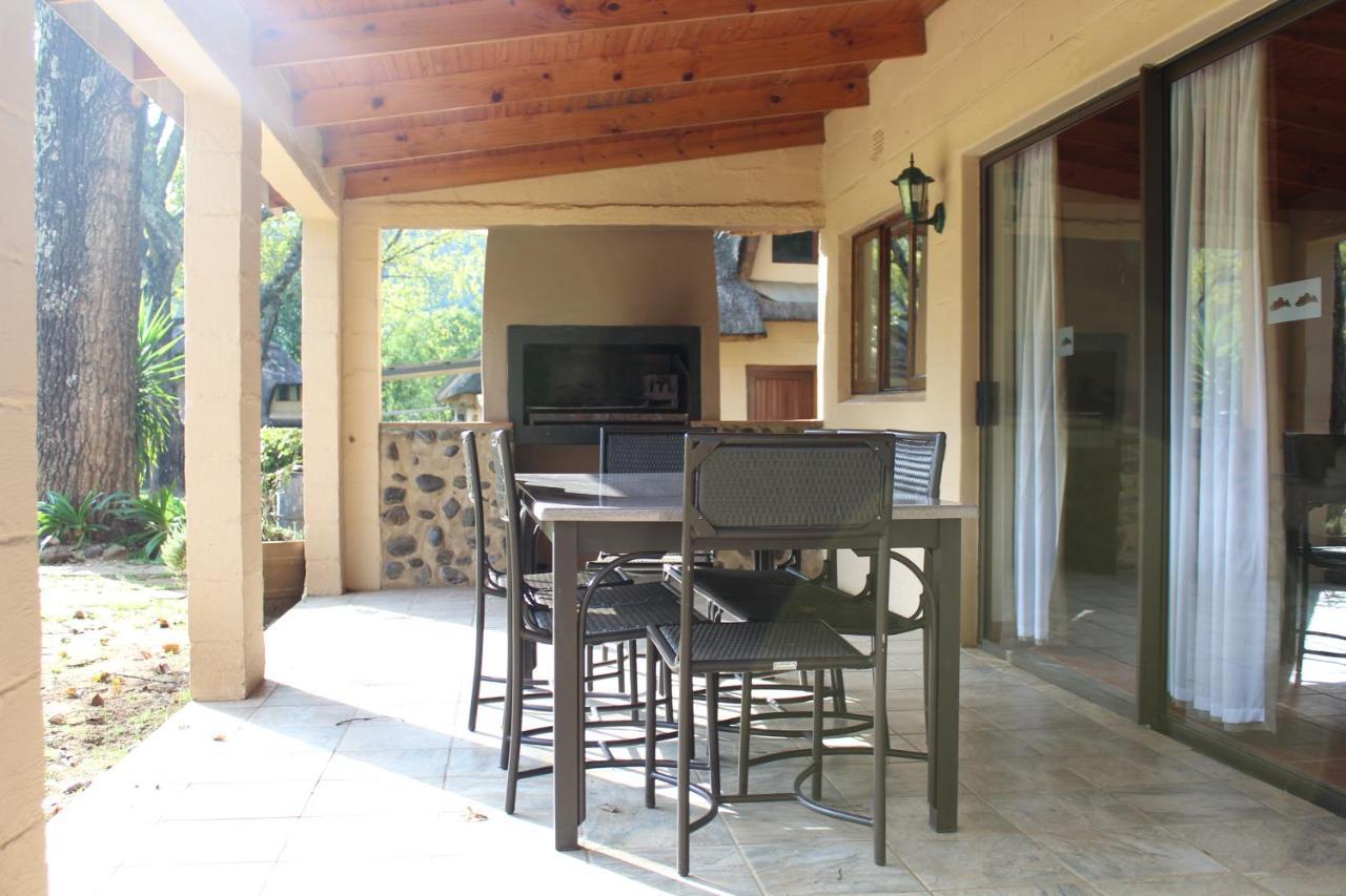 Dragon Peaks Mountain Resort Champagne Valley Εξωτερικό φωτογραφία